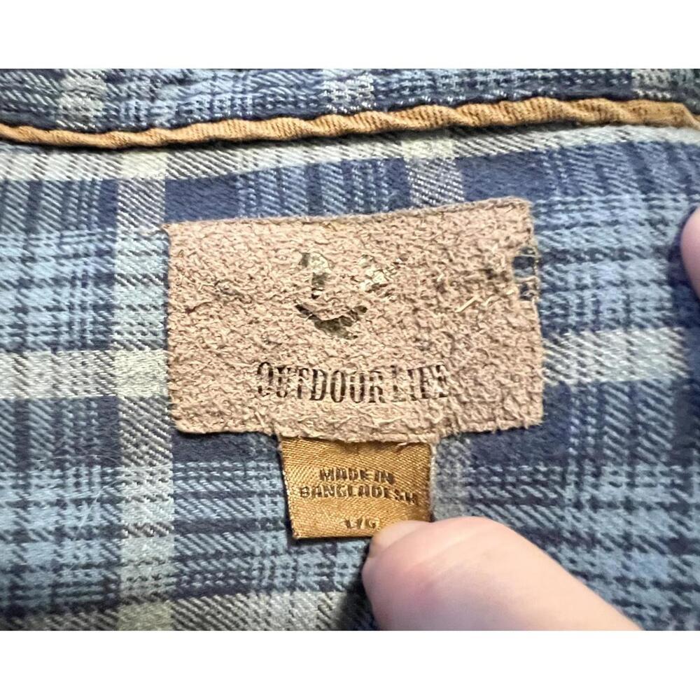 Outdoor Life, Men's Blue Plaid Long Sleeve Casual Shirt, Size Large - Picture 4 of 6